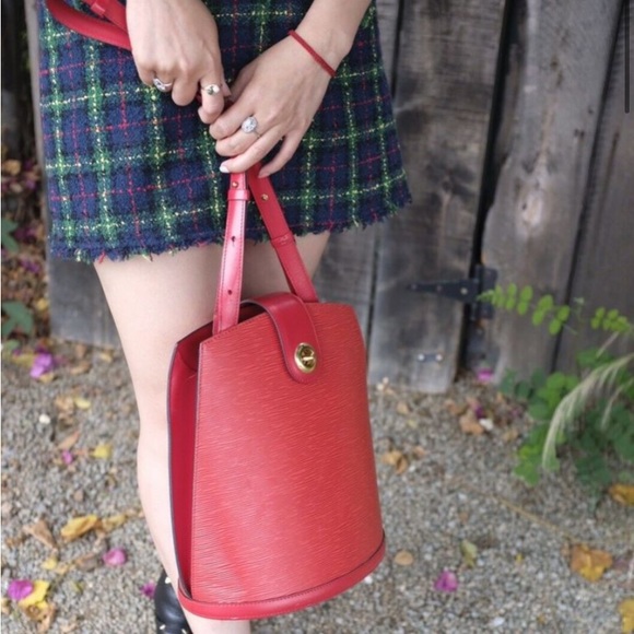 LV red shoulder bag (authentic) - Picture 14 of 14